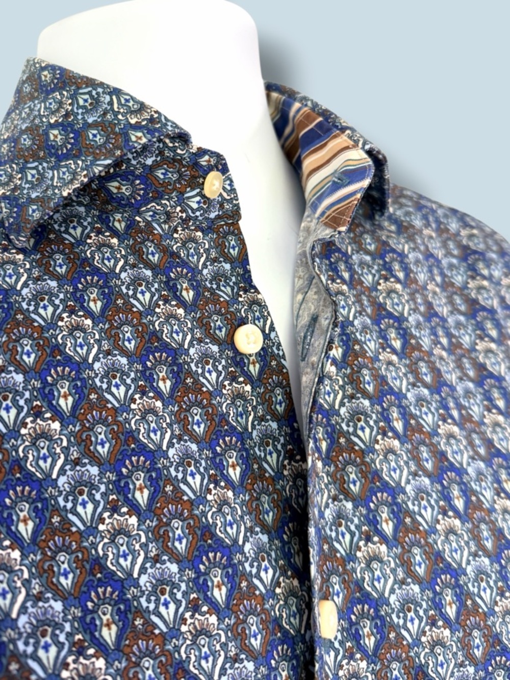 TailorByrd Mens Small Button Down Shirt Blue Brown Geometric Print Contrast Cuff